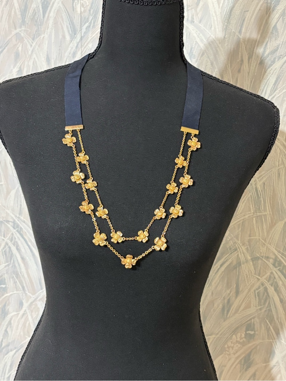 Ann Taylor Gold Floral Double-Layer Necklace 27”-29”+2”